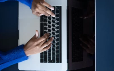 Alexandre, comment écris-tu un prompt ChatGPT pour un texte qui vend ?